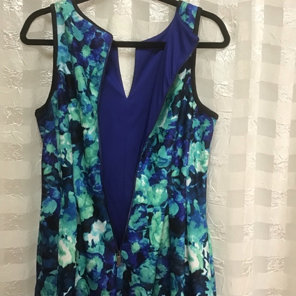 Vince Camuto Blue Green Black Floral Print Sleeveless Fit & Flare Dress, Size 10 - Picture 11 of 12